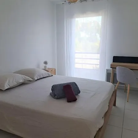 Magnifique T3 Neuf, Jardin, Piscine, 5' De La Mer *